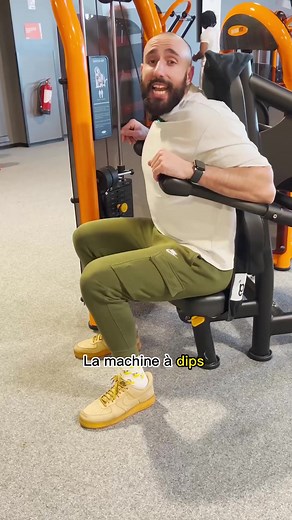 La machine à dips ! 🤓 conseils sportifs pour débutants par ici 🙏🏼 #conseilsportifs #salledesport #dips #musculation #fitness | Adamantium Coach