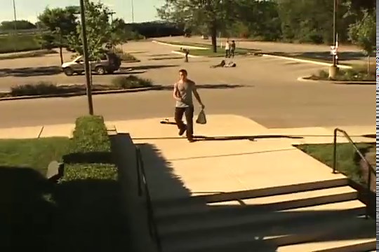 Skater Poops His Pants During Stunt
