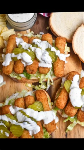 Alaska Pollock Fish Stick Sandwiches Ingredients 8 large frozen...