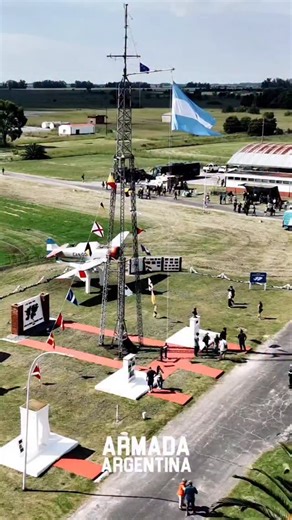 La Base Aeronaval Punta Indio abrió sus puertas a la comunidad. ⚓️🇦🇷 Realizó una jornada que contó con una exposición de aeronaves Beechcraft TC-12B Huron, Helicóptero H3 Sea King, Grumman S2T Tracker entre otras. ⚓️🇦🇷 Además, se exibieron stands de la Infantería de Marina, de los Bomberos de la Ciudad de Verónica y de Veteranos de la Guerra de Malvinas. ⚓️🇦🇷 | Armada Argentina - Gaceta Marinera
