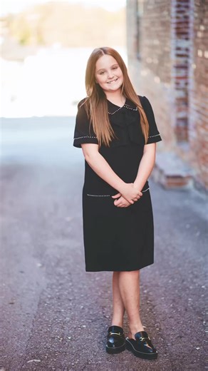 Let’s get to work!! The interns start this week and we are so excited to watch them soar! #velvetchair #intern #theatrecompany #mississippi #childrenstheatre