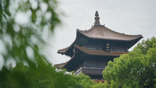 Jingdezhen: Where ancient porcelain meets the modern pulse