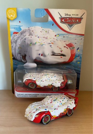 Cupcake Lightning McQueen: A Fun Creative Treat