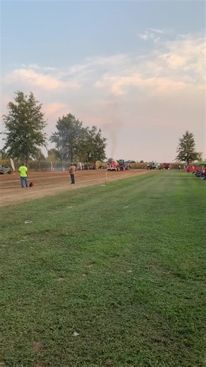 General Lee Pulling a Semi: Tractor Pulling Action