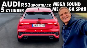 Ich teste den Audi RS 3 Sportback in Weihnachtsmann-Rot und will wissen, ob der Schlitten auch auf Winterschuhen quer geht. | Matthias Malmedie