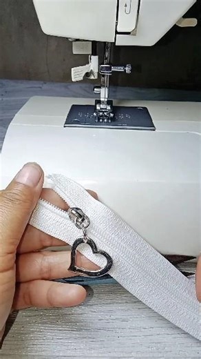 easy way to install a zipper head #sewingtutorial #sewinghome#sewingtrick#sewingtips#easysewing