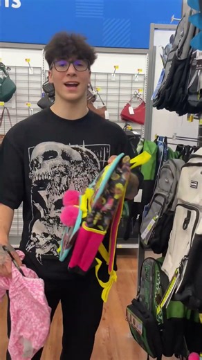 Blindfold Outfit Challenge! 🤣