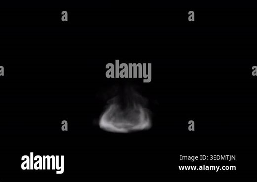 Looping realistic steam animation rising from a hot pizza with transparent alpha channel for compositing over food footage. Ideal for food advertising, restaurant marketing, culinary productions, cooking broadcasts, and lifestyle video overlays Stock Video Footage - Alamy