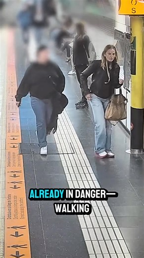 Heroic Rescue: Strangers Save Man from Subway Tracks A terrifying situation turns into an incredible act of bravery in this subway station footage. After a man accidentally falls onto the tracks as a train approaches, a woman immediately signals for help, and several bystanders jump into action. Risking their own lives, they work together to pull him back to safetyjust in time.This video is a moving testament to the courage of everyday heroes. heroicrescue #subwaysafety #everydayheroes humanity