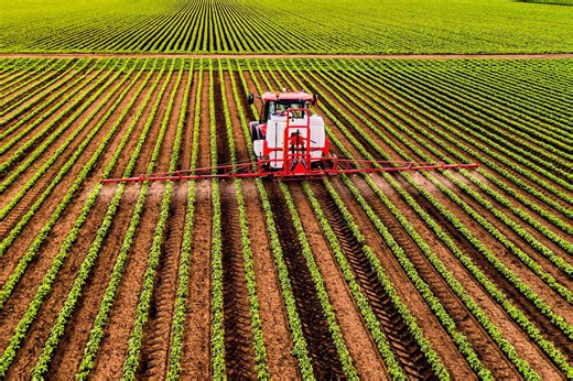 The EPA Isn’t Warning You About Cancer Risks in Common Pesticides, Report Says