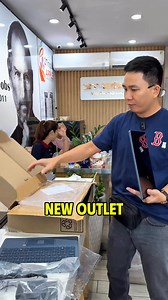 167K views · 975 reactions | Tablet Pc nhỏ như cuốn tập vậy, Dell Latitude Detachable 7350 chip Ultra tiết kiệm pin, mát máy nhưng đủ khoẻ để cân tất cả tác vụ thường ngày cho anh chị đây. Quan trọng là giá yêu hihi #delllatitude7350detachable #2tmobile | 2T Mobile | Facebook