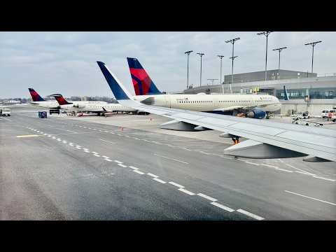 SMOOTH Landing – Delta Air Lines A321-211 Landing New York LaGuardia – PBI-LGA – N378DN