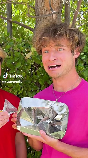 I broke his play button 😱