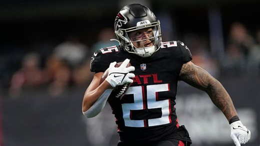 Former BYU star Tyler Allgeier reportedly signs with Arizona Cardinals