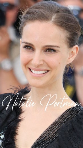 Self Made Women | Stories on Instagram: "She skipped the Oscars. Not because she wasn’t invited — but because she had something harder to finish. In 2005, Natalie Portman was nominated for an Oscar. Most people would drop everything. She didn’t. She was busy finishing a Harvard degree in psychology. With honors. While publishing a peer-reviewed paper on frontal lobe function. While filming Star Wars and V for Vendetta. She said something that made Hollywood uncomfortable: “I don’t care if colleg