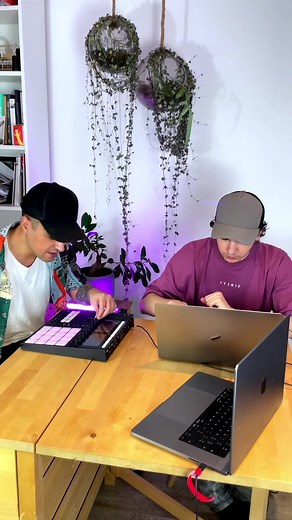 1.2M views · 39K reactions | Si "Running Up That Hill" était une chanson électro 路‍♂️ #strangerthings #remix #netflix | TRINIX | Facebook