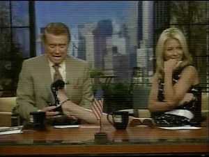 Kelly Ripa heel close up 2