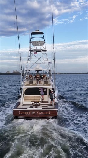 Bougee Marlin 62' Viking Coming into Baytowne #sportfish #yacht #marlinfishing