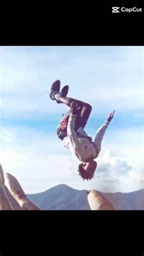 speed does a flip on a massive hand #backflip @IShowSpeed #speededit #cool #flip