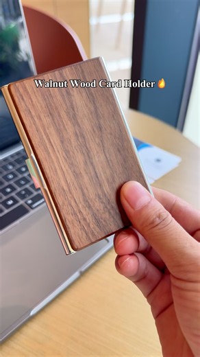 Would you swap your big wallet for this tiny walnut metal card case?#walnutcardholder #businesscardcase #stainlesssteelcardholder #slimcardcase #menscardholder