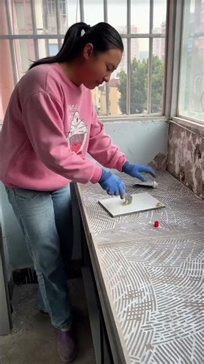 Apply adhesive to the surface of the ceramic tile, then carefully attach the ceramic tile #shorts