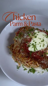 New menu item alert 🇮🇹 Chicken Parm & Pasta Crispy, golden, large chicken cutlet topped with house-made marinara sauce and melty mozz served over al dente pasta. Crispy. Saucy. Cheesy. Delicious. Just like Sunday dinner we had at Nonna and Papa’s house. Bring your family and friends. We can’t wait to share this dish with you. #ItalianFood #ChickenParmesan #PastaLovers #FamilyOwnedRestaurant #Foodie #NewDishAlert #EatLocal #ComfortFood #bellasorellapizza #familybusiness #daytonohio #woodfiredov