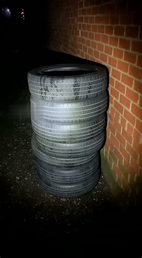 I thought it were just an old tires..