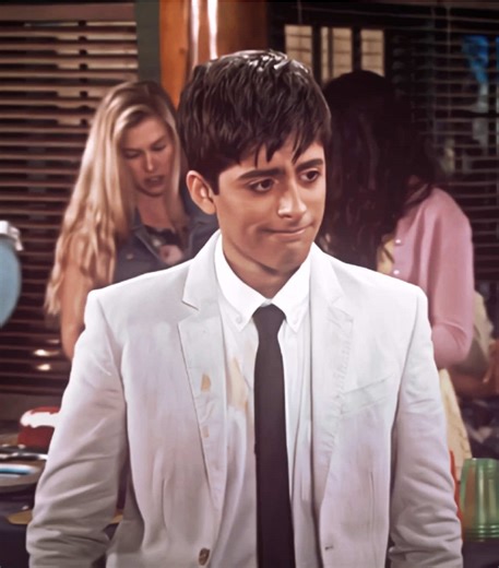 Ravi Ross: Disney's Bunk'd & Jessie Star