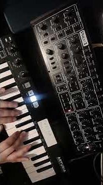 Behringer Pro 1 Reese Bass