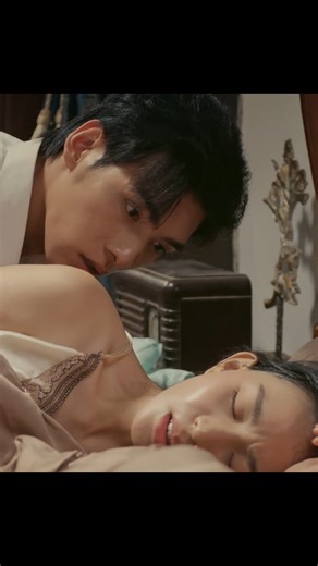 1.8M views · 40K reactions | The president recognized Cinderella through this birthmark #ChineseDrama #hotdrama #Cdrama #追劇 | C-drama guide | Facebook
