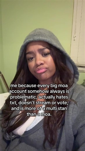 why are yall making moas like this “HEAD MOA” when we all should be head moa, we all should be radio rebel and STEP UP. #fyp #foryou #kpop #txt #kpopfyp