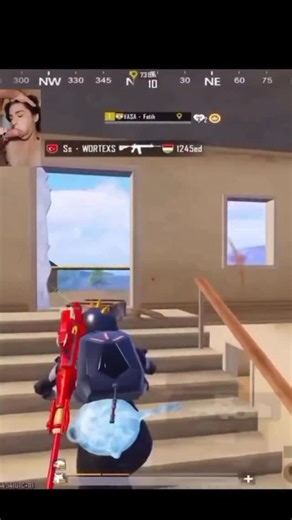 Hamster Looping 🐹 on Instagram: "日本利用压电瓷砖将脚步转化为电能。这些瓷砖捕捉来自你脚步的动能。当你行走时，你的重量和动作会对瓷砖产生压力。瓷砖会轻微弯曲，从而产生机械应力。瓷砖内部的压电材料将这种应力转化为电能。每一步都会产生少量电荷，而数百万步结合在一起就能产生足够的电力来驱动 LED 灯、数字显示屏和传感器。在像涩谷车站这样繁忙的地方，每天大约有 240 万个脚步为这一系统作出贡献。这些电能可以被储存或立即使用，从而减少对传统电力来源的依赖，并支持可持续的城市基础设施。这种方法将日常运动转化为实用的可再生能源 #日本 #知识 #事实 你知道吗 推荐 科技 创新 历史 技术 实验 热门"