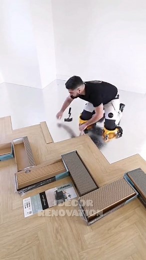 De la démolition à la décoration, je te partage cette rénovation d'un espace salon cuisine! J'espère que tu auras apprécié cette vidéo, n'hésite pas à m'en faire part en commentaire 🙏🏼🤝🏼 #renovation #reno #artisan #demolition #decoration #deco #parquet #moulure #cuisine #salon #adhesif #covering #cover #DIY #claustra | JDECOR