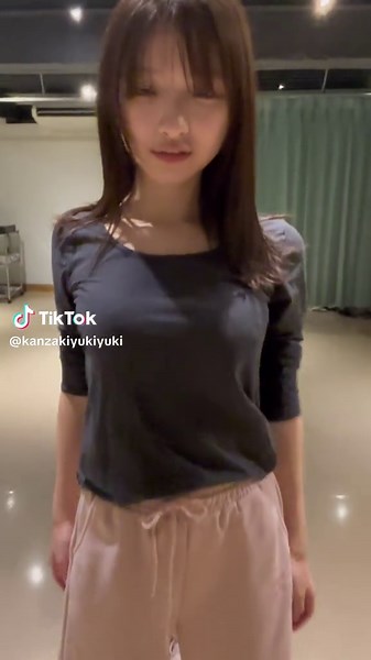 惚れちゃうシャルロットの魅力