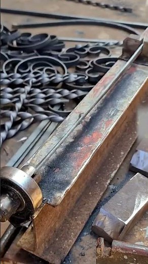 ​How to Twist Metal Bars DIY