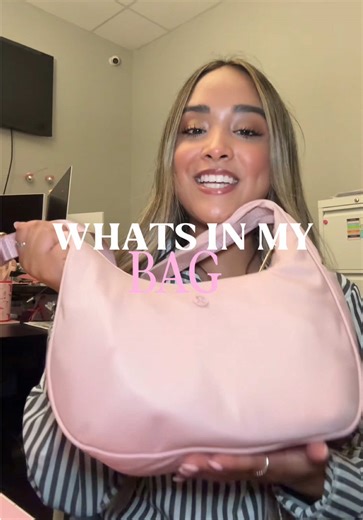 the cutest little bag from @lululemon 🩷. #fyp #whatsinmybag #baghaul #lululemon #lululemonbag