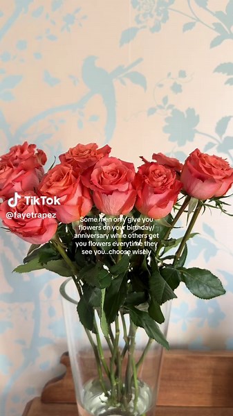 Ladies be more picky! Something so simple and bare minimum yet so many men just don’t do it and I’ll never understand why..it’s literally so easy to treat a girl right 👑 #princesstreatment