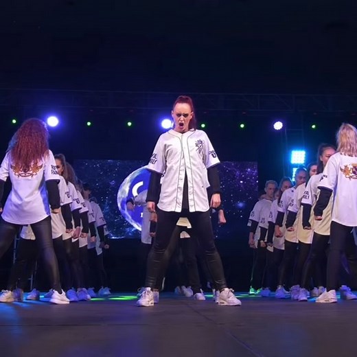 Don’t act like you forgot! Rihanna Bowl or Super Bowl? 🕺 Choreographed by the one and only Parris Goebel #worldofdance #wod #rihanna