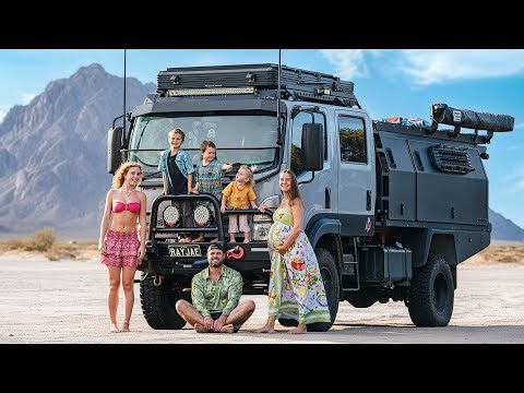 RAISING a FAMILY in OUR TINY HOME - TOURING LIFE