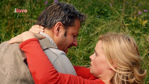 1.3K views · 20 reactions | Romantické filmy vás čekají každý všední večer na Prima Love!  Dívat se můžete také na iPrima.cz  iprima.tv/Prima_LOVE_porady | Prima Love | Facebook