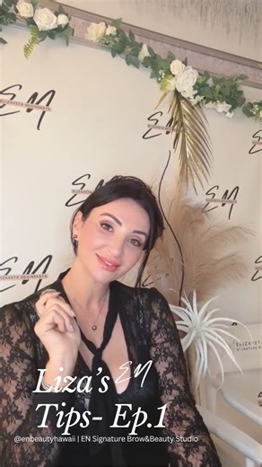 “New Year, New Skin” isn’t a reset button — it’s a refinement. ✨ Welcome to Liza’s Tips, where we focus on realistic, professional skincare for long-term results. January isn’t about starting over — it’s about building on what already works. Skin thrives on consistency, not shock. My #1 at-home tip: gentle exfoliation, done correctly. • Always exfoliate after cleansing • 2–3x per week is enough for most skin types • Over-exfoliating = irritation, sensitivity, and breakouts • Best done at night, 