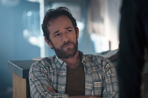 Luke Perry’s Riverdale Role Made Him a Sex Symbol All Over Again