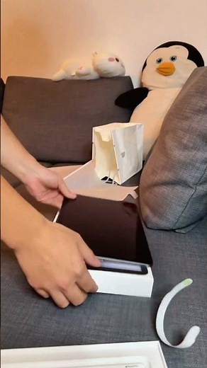 Unboxing the NEW iPad 11 Inch 2024 – First Look & Features❗️