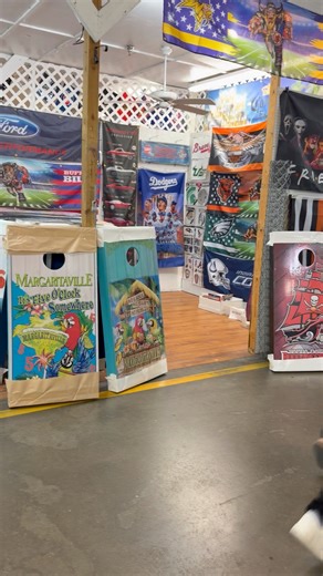 This area is full of great merchandise and vendors. Don’t forget to check out the Treasure House at the Red Barn. | Red Barn Flea Market