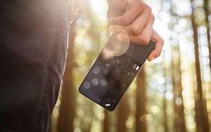 搭载 16 镜头的小相机发货了，它那“秒杀单反”的梦想实现了吗？