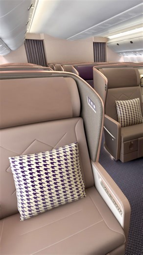 Luxury Travel Expert on Instagram: "I published on my YouTube channel a new 4K video documenting my flight in Singapore Airlines’ Business Class onboard an Airbus A350-900 from Singapore to Brussels ✈️ The video features the entire Singapore Airlines Business Class experience, from the KrisWorld lounge at Changi Airport, to boarding, seat features, in-flight service, meals, in-flight entertainment system, and landing in Brussels. #singaporeairlines #aviation #flight #businessclass #firstclass @s