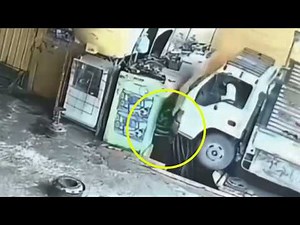 RAMP ACCIDENT AT A CAR SERVICE 💀