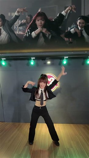 IS:SUE (イッシュ) 'Phase' Dance Cover #イッシュ #이슈 #dancecover #shorts #fypシ #kpopdance #kpop #fyp