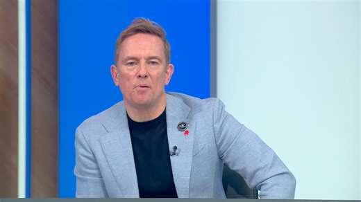 "It's a poor defensive error" 😬 Jacob Murphy has fired Newcastle in front against Fulham after Calvin Bassey was caught out in his own half ⚽️ | Sky Sports Football