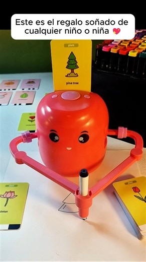 A niños y niñas les encanta Drawing Bot 🤖✨